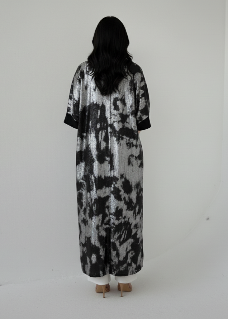 عباية ملوّنة | أسود فضي