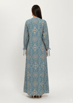 فيروزي قطعتين