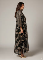 عباية مغلقة | أسود مُطرَّز