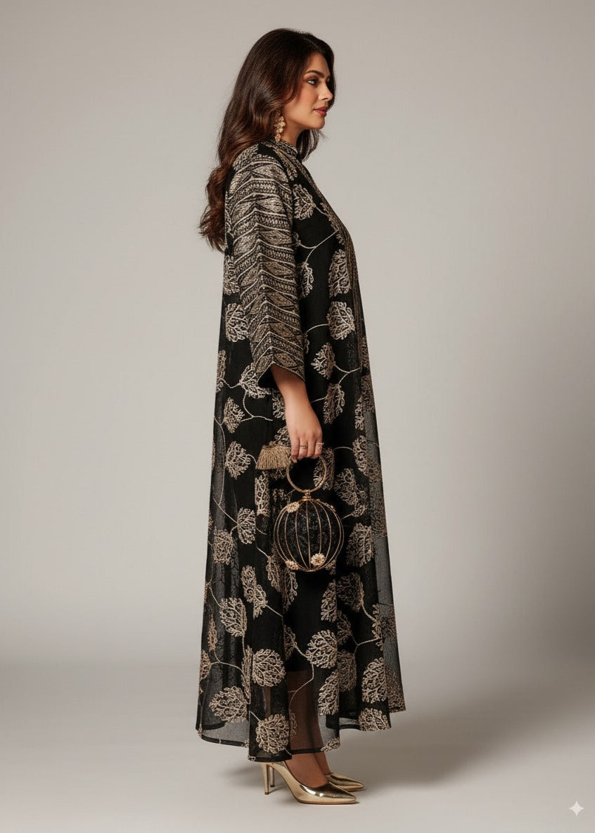 عباية مغلقة | أسود مُطرَّز