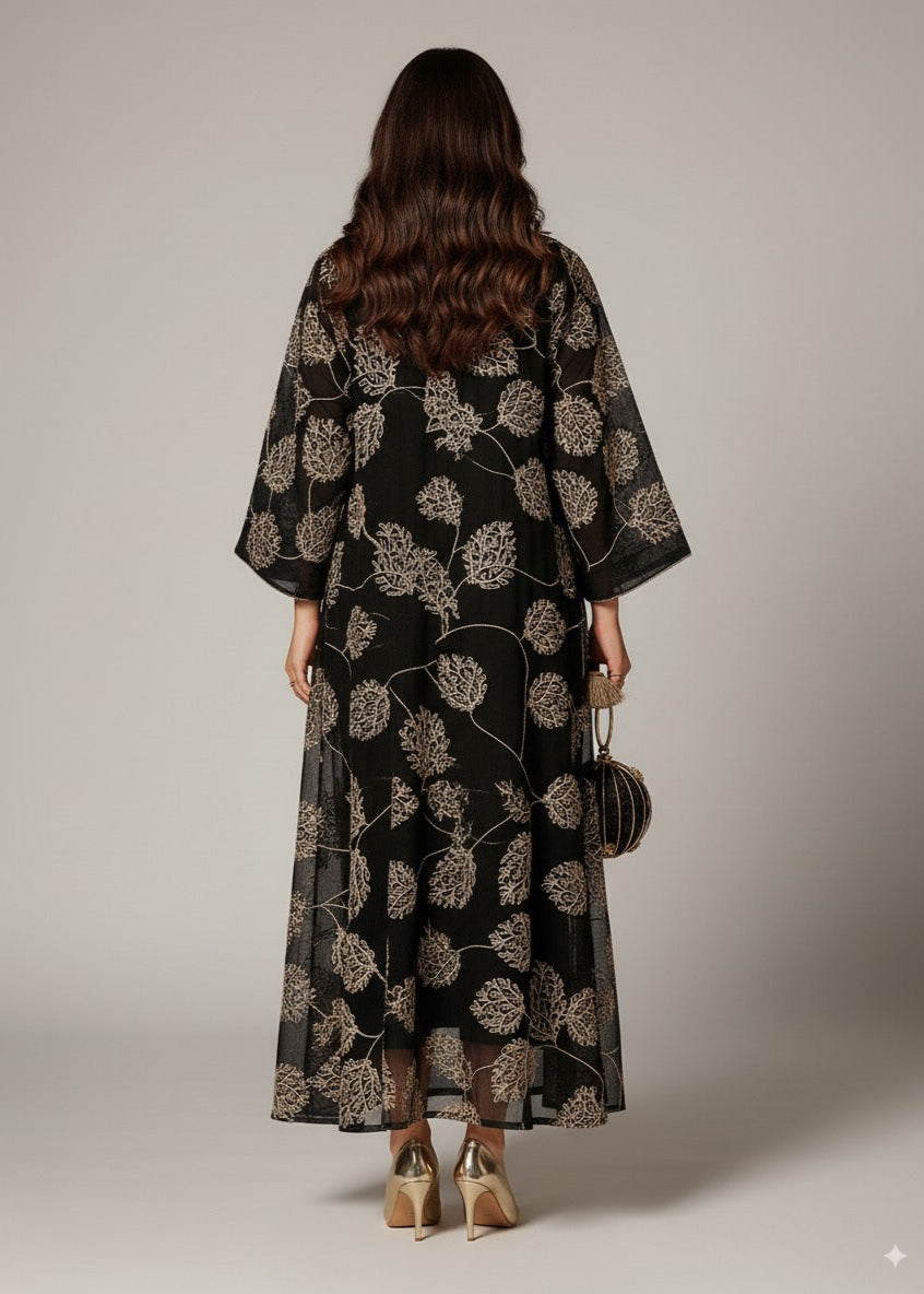 عباية مغلقة | أسود مُطرَّز