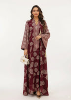 عباية مغلقة | أحمر مُطرَّز