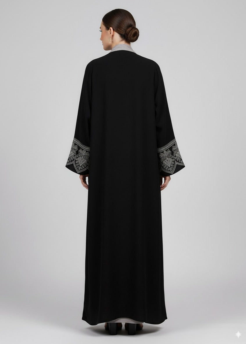 كيمونو أسود وردي